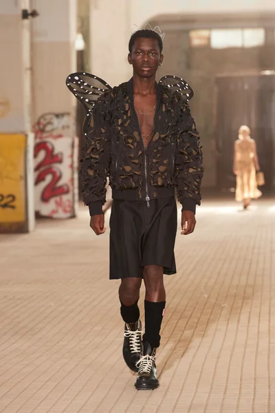 Look 2